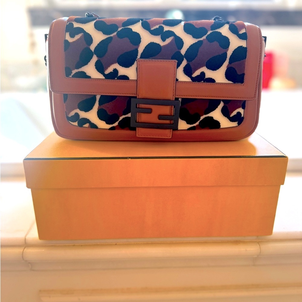 Fendi baguette tufted leopard handbag with box LIKE NEW - Picture 3 of 15